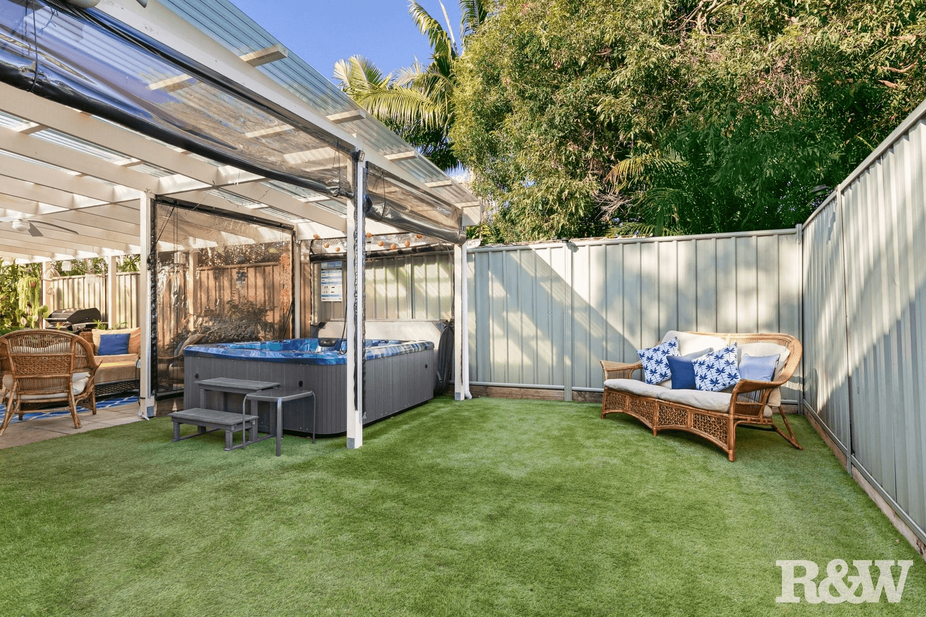 2/7 Albany Road, Umina Beach, NSW 2257