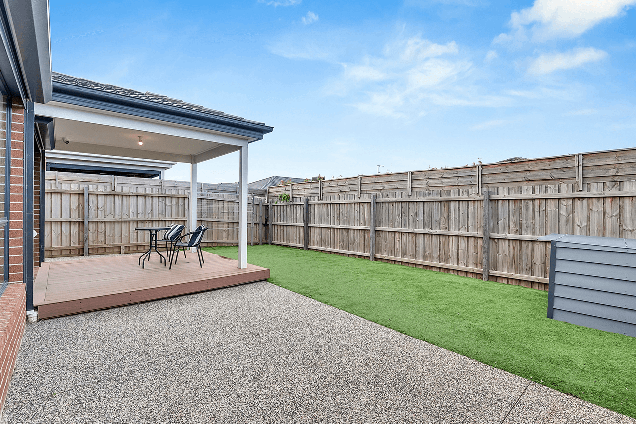 5 Hazel Way, Mickleham, VIC 3064