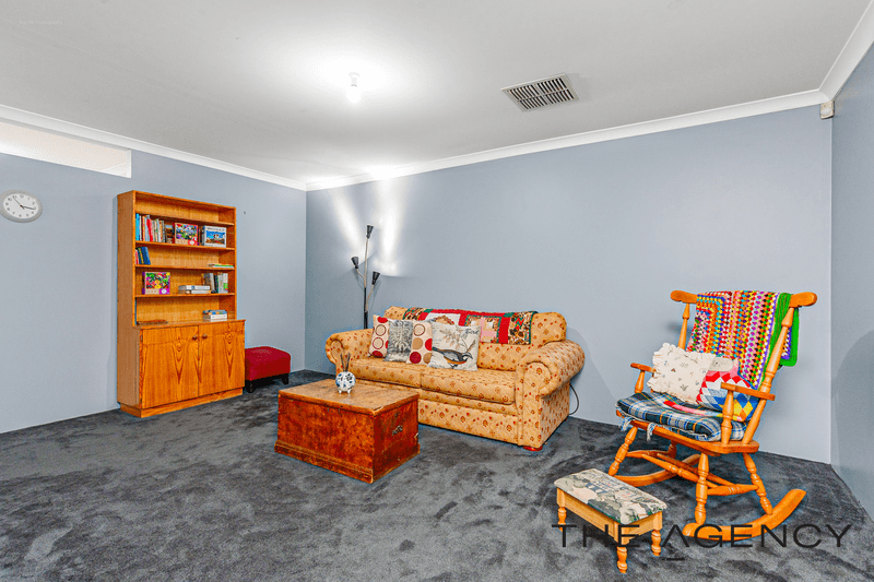 25 Karri Way, Thornlie, WA 6108