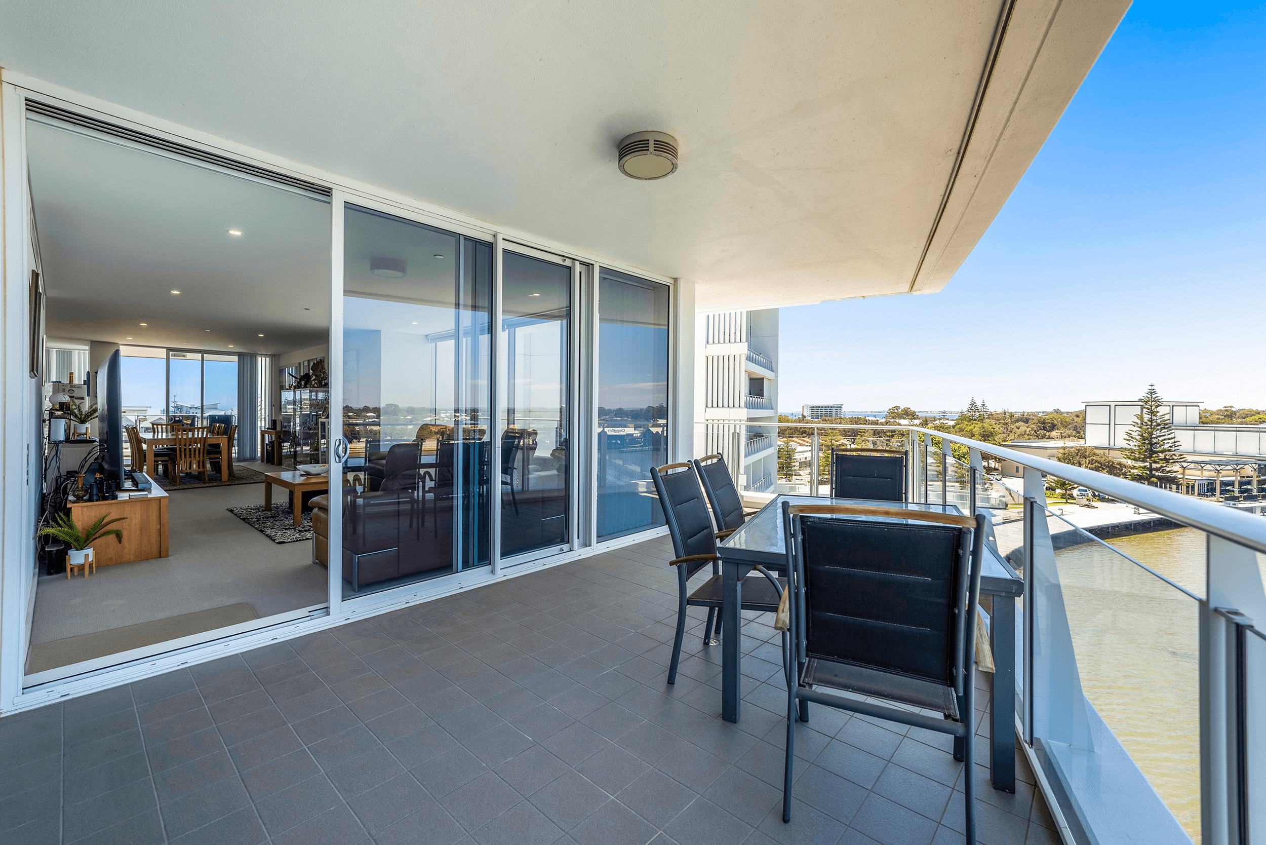 601/3 Marco Polo Drive, Mandurah, WA 6210