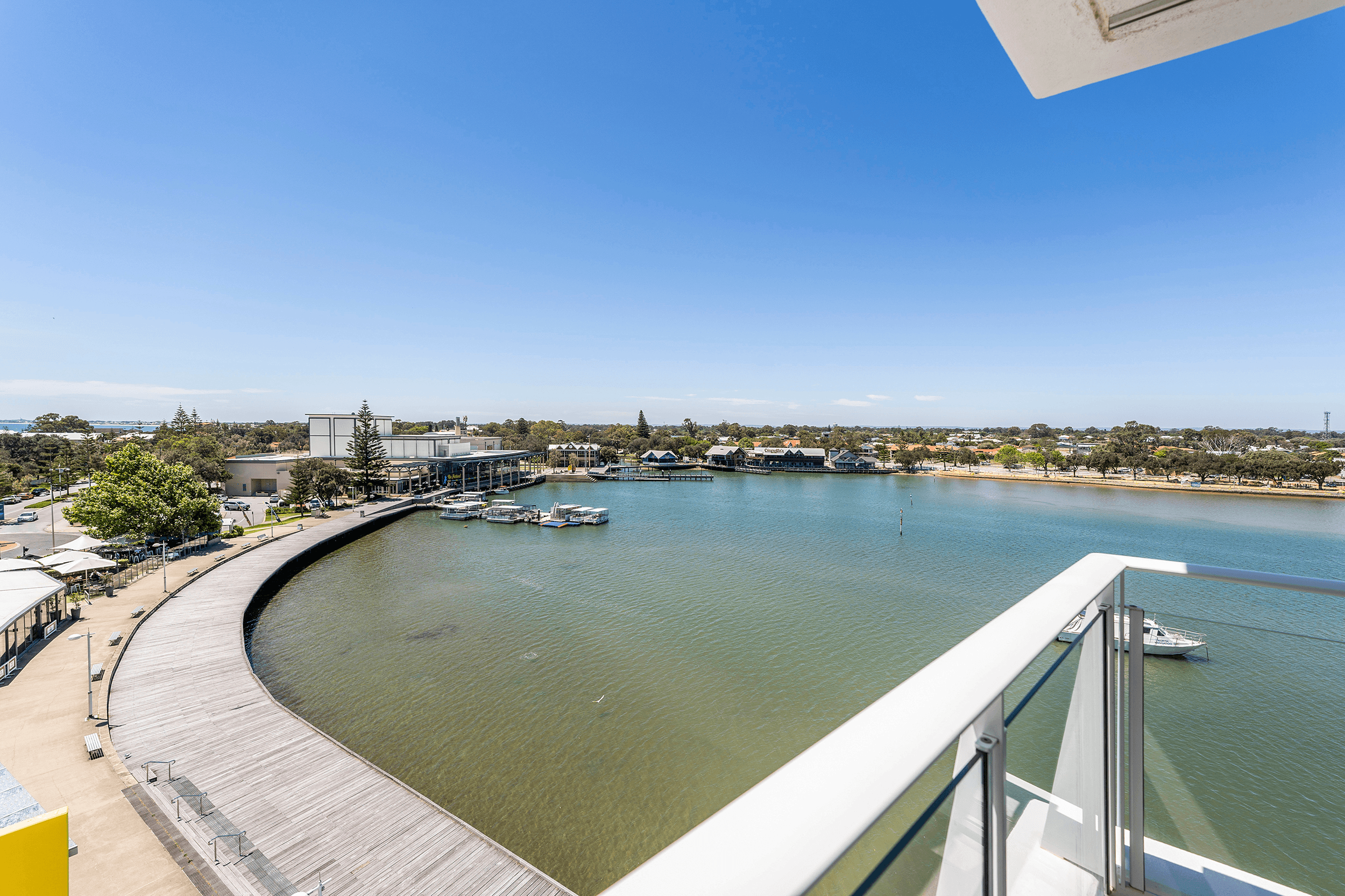 601/3 Marco Polo Drive, Mandurah, WA 6210