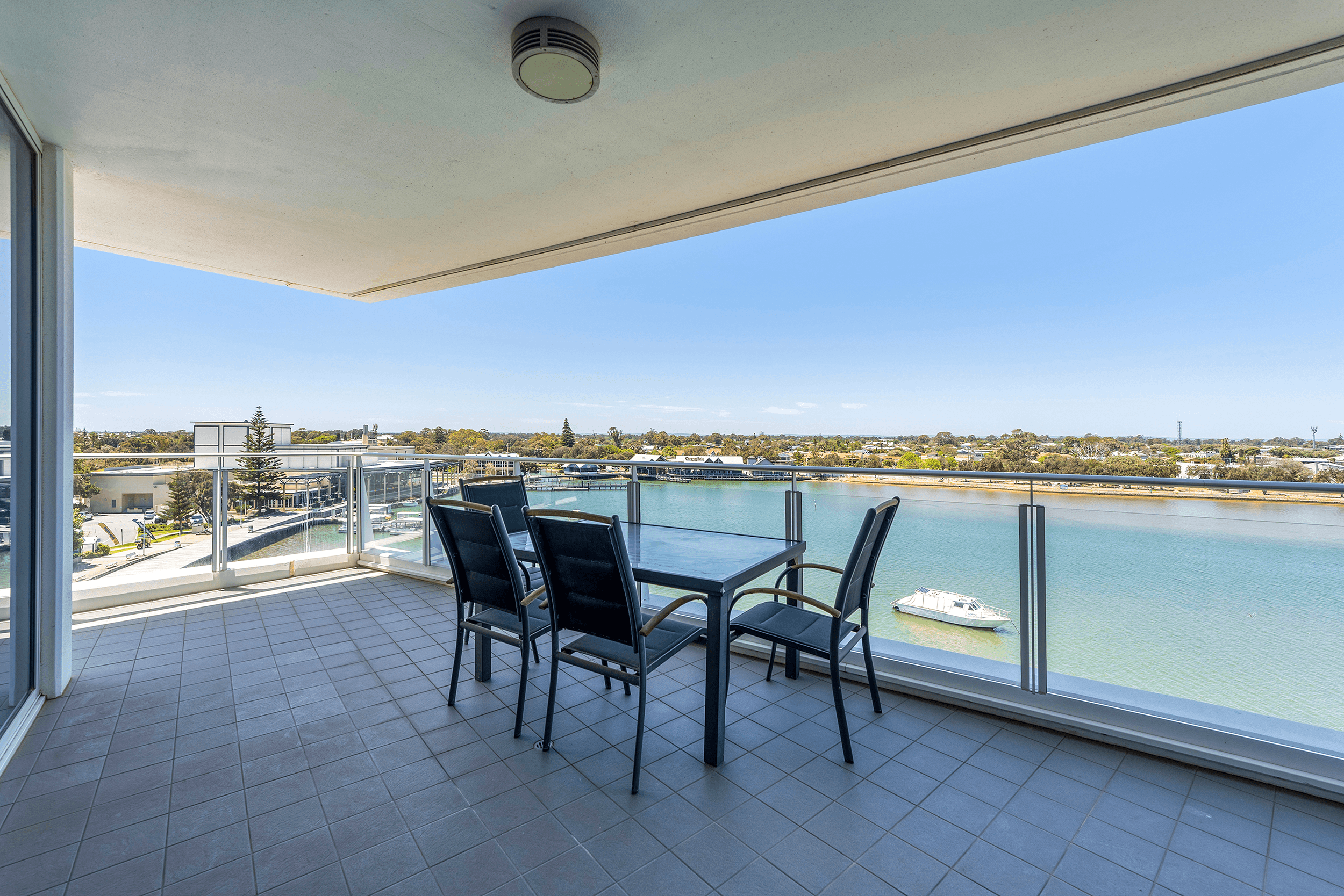 601/3 Marco Polo Drive, Mandurah, WA 6210