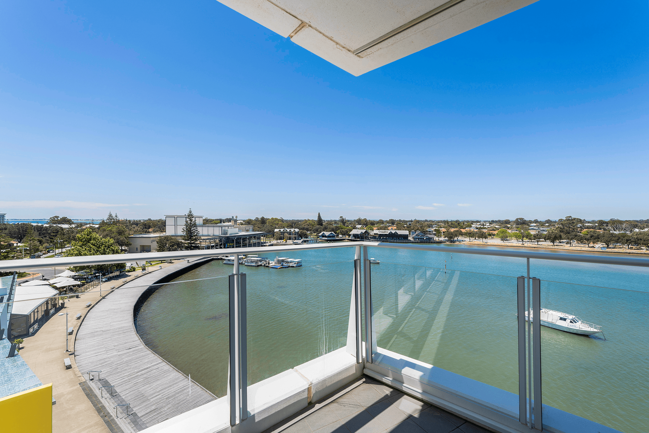 601/3 Marco Polo Drive, Mandurah, WA 6210