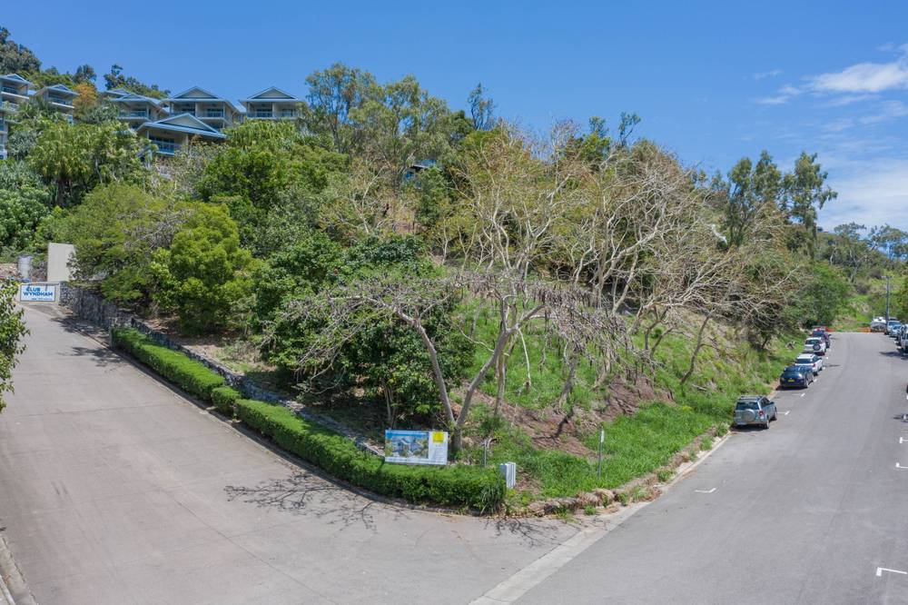 11 Hermitage Drive, AIRLIE BEACH, QLD 4802