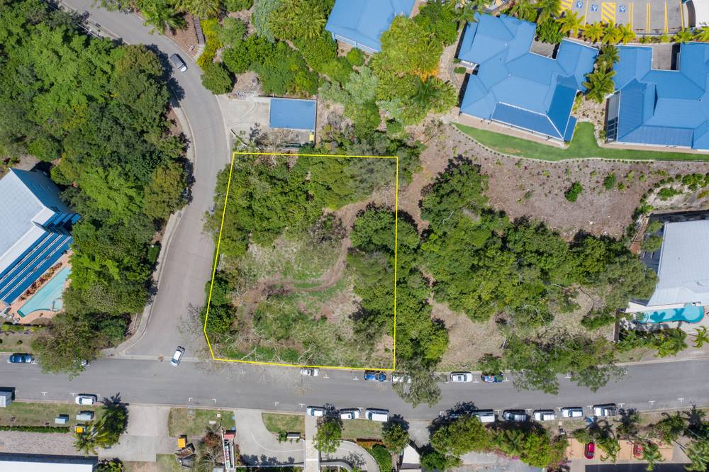 11 Hermitage Drive, AIRLIE BEACH, QLD 4802