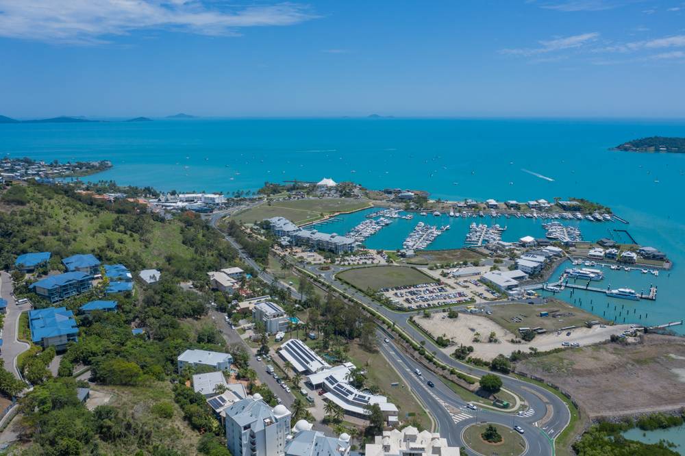 11 Hermitage Drive, AIRLIE BEACH, QLD 4802