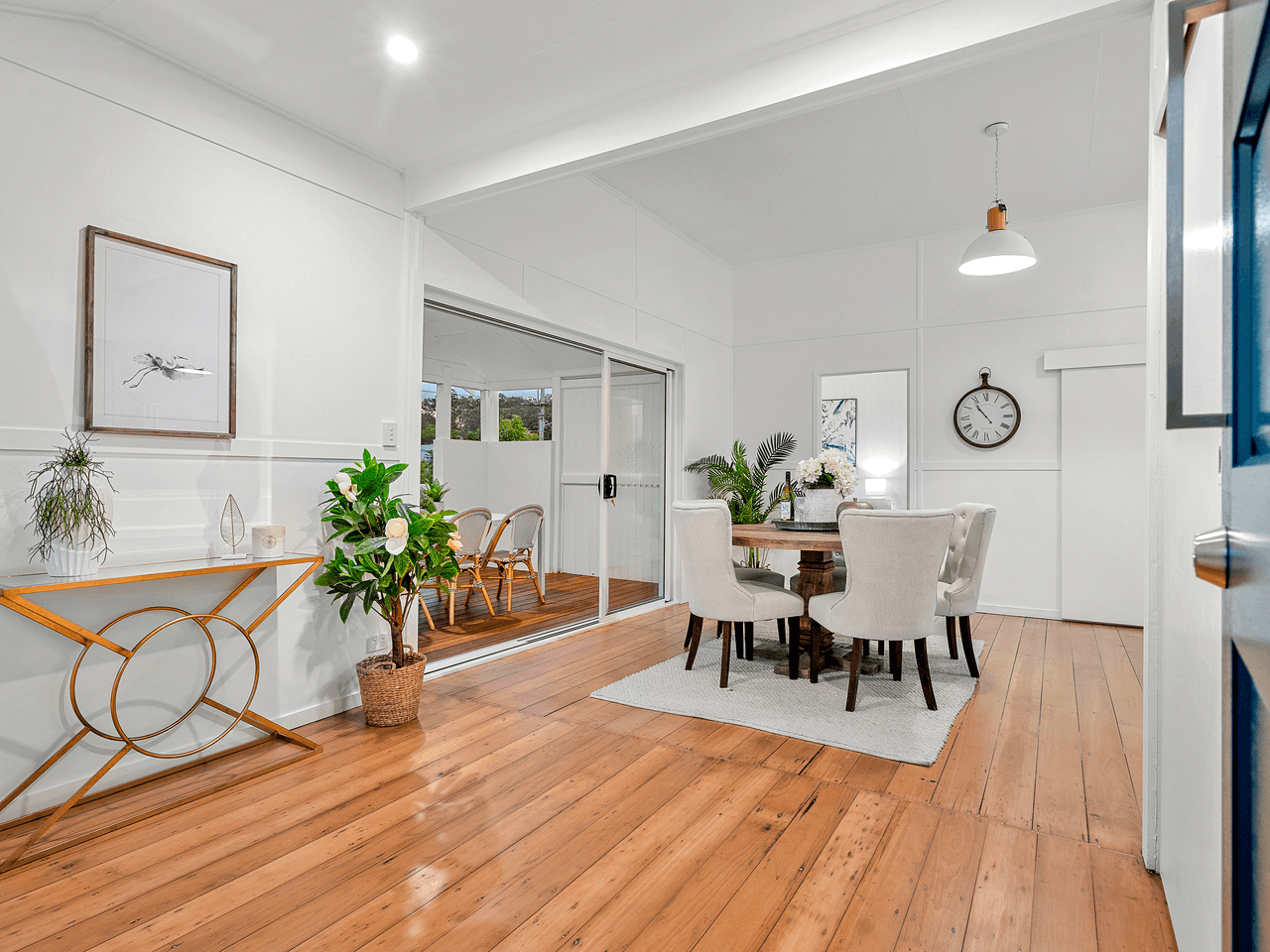 77 Henry Street, GREENSLOPES, QLD 4120