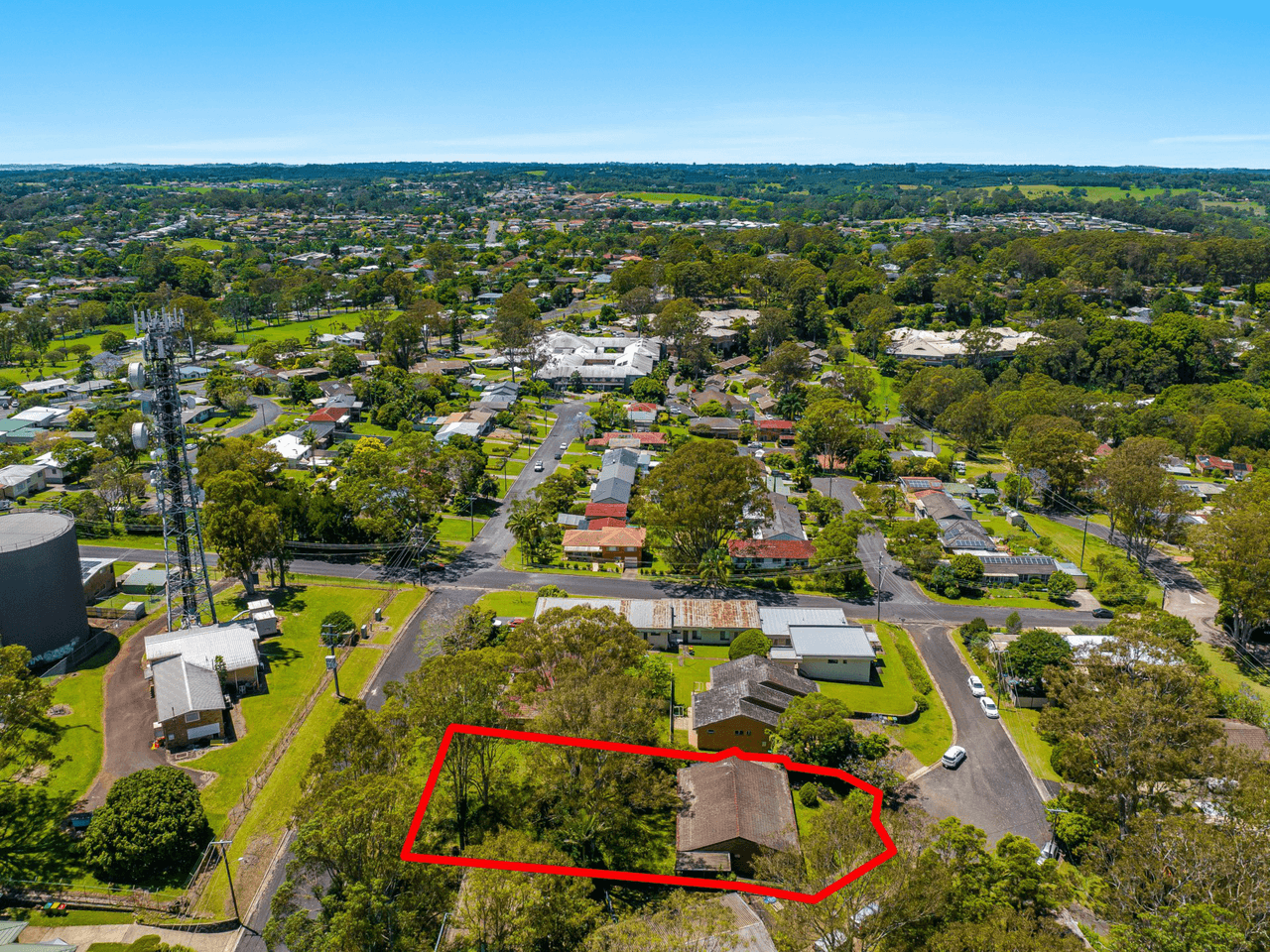 6 Luke Place, GOONELLABAH, NSW 2480