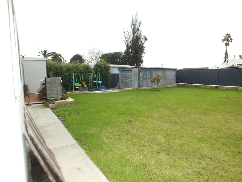 26 Carbine Street, ORANA, WA 6330