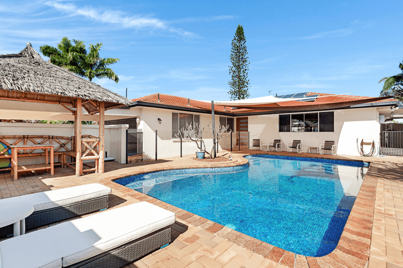 6 Kurrawa Avenue, MERMAID WATERS, QLD 4218