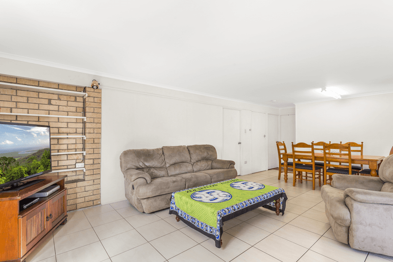 51 Wilde Street, WYNNUM, QLD 4178