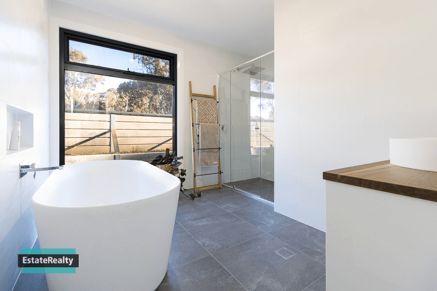 66 Widgiewa Rd, Carwoola, NSW 2620