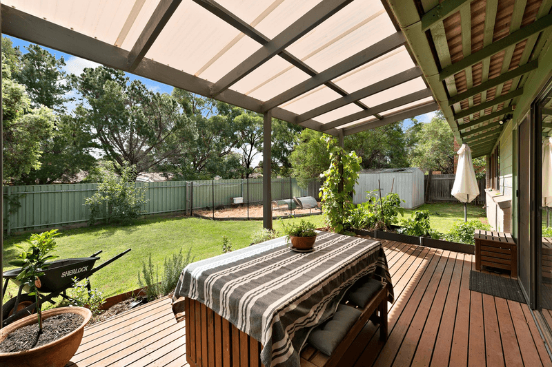 7 Waterfield Place, CHARNWOOD, ACT 2615