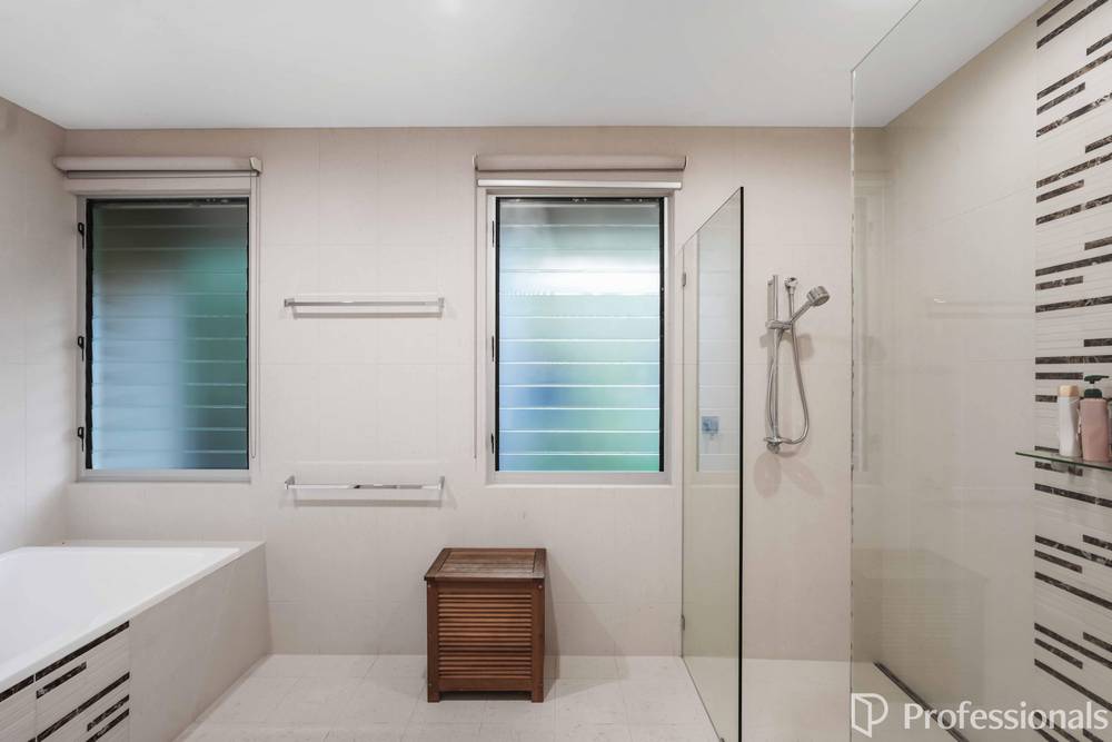 13-15 Waterview Close, KEWARRA BEACH, QLD 4879