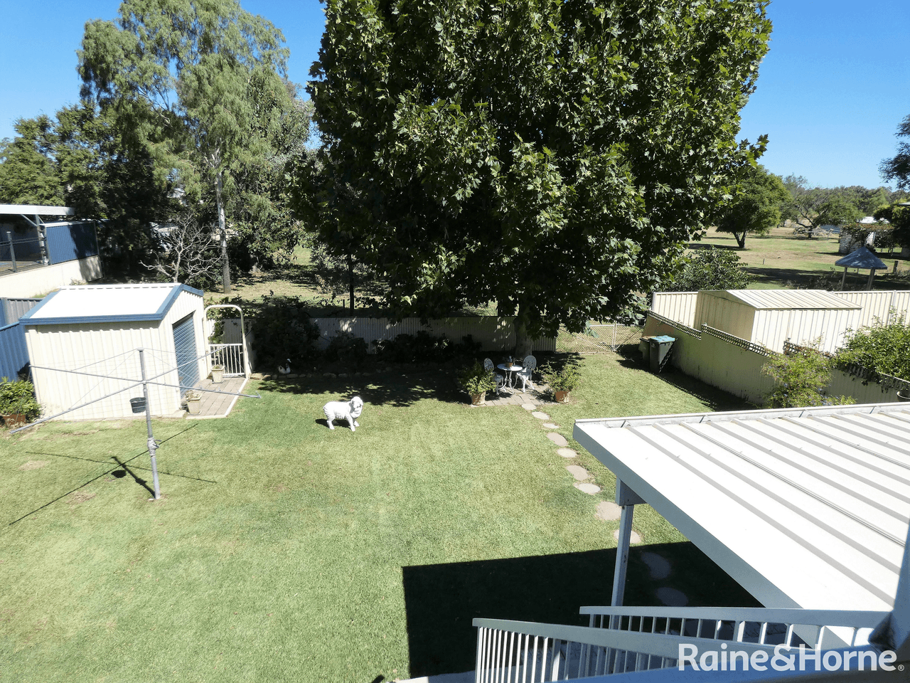 4 Kirkby Avenue, MOREE, NSW 2400