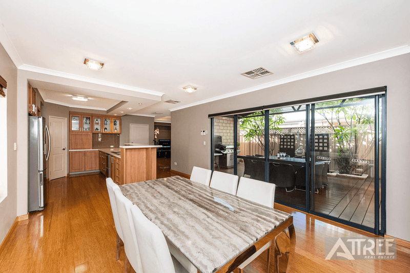 40 Admiralty Road, CANNING VALE, WA 6155