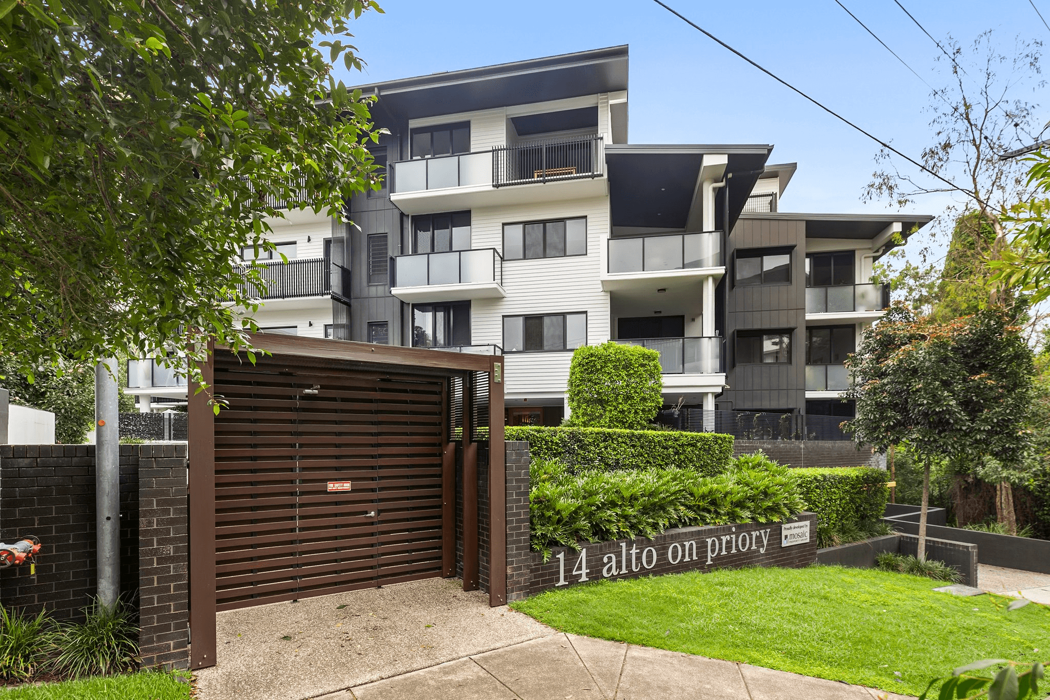 404/14 Priory Street, INDOOROOPILLY, QLD 4068