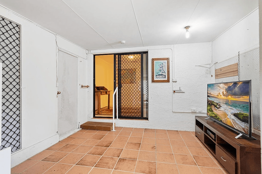 79 Taylor Avenue, Golden Beach, QLD 4551