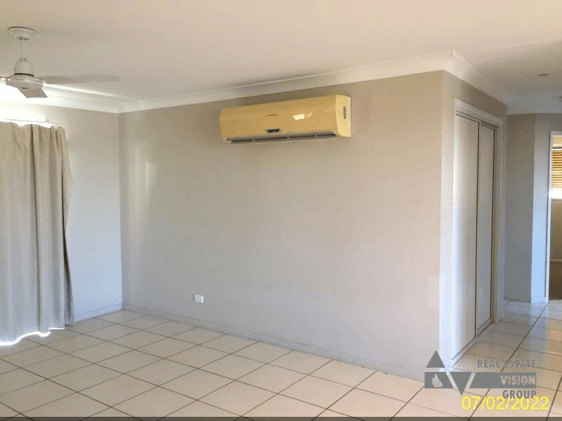 Unit 1/56 Mayfair Dr, Emerald, QLD 4720