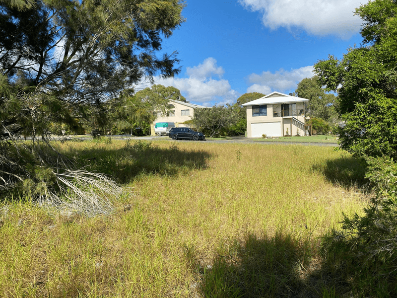 62 Bombala Cres, Rainbow Beach, QLD 4581