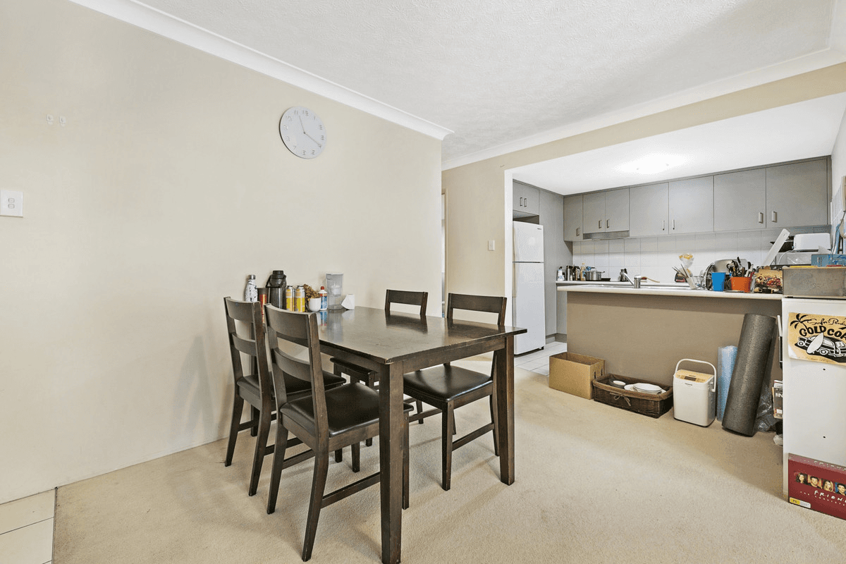 4/17 Lather Street, SOUTHPORT, QLD 4215