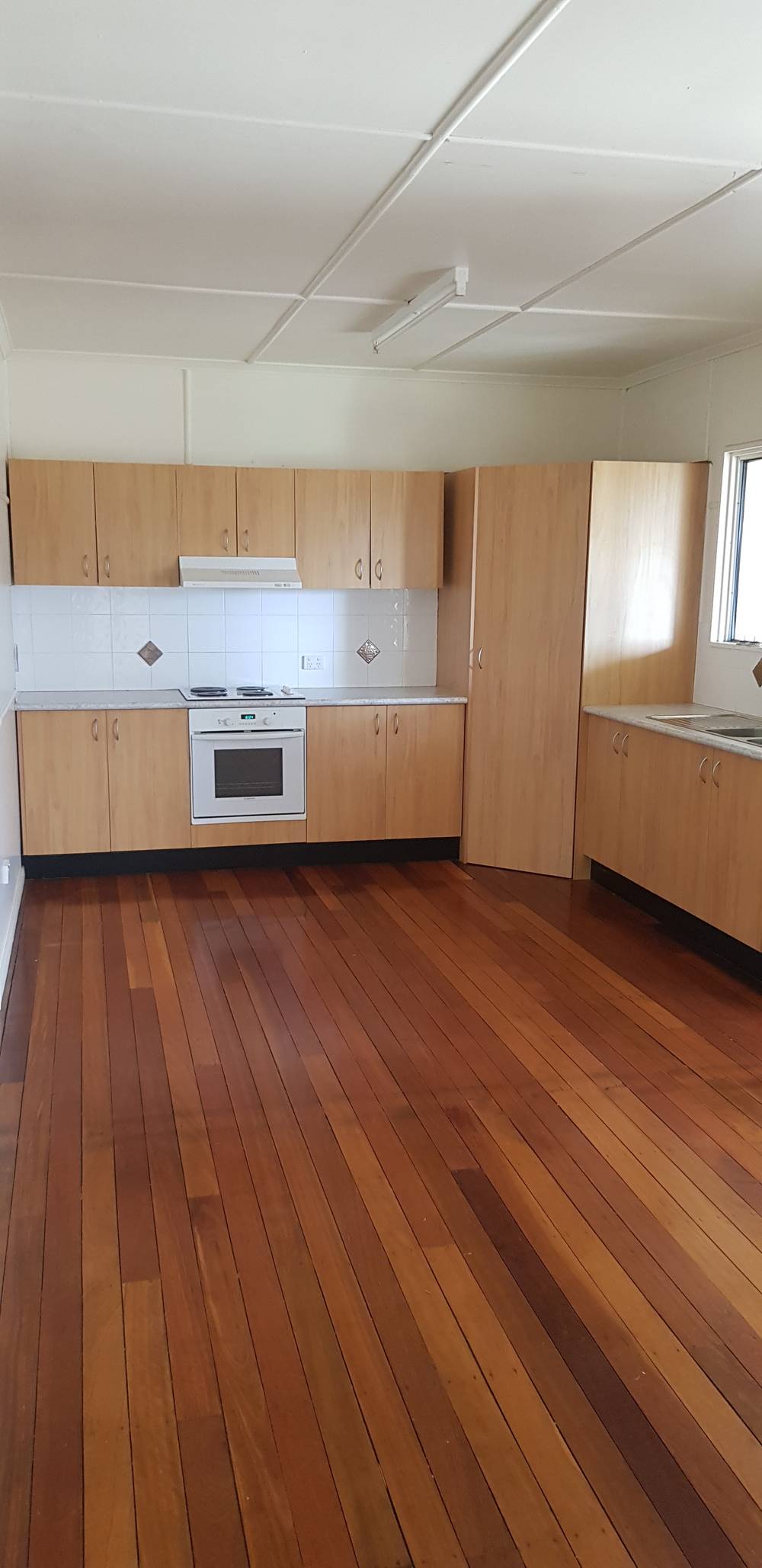 129 The Boulevard, Theodore, QLD 4719