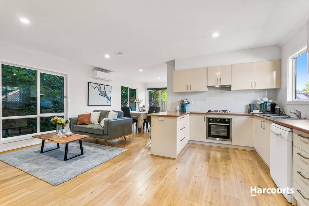 8 Jonathan Avenue, BURWOOD EAST, VIC 3151