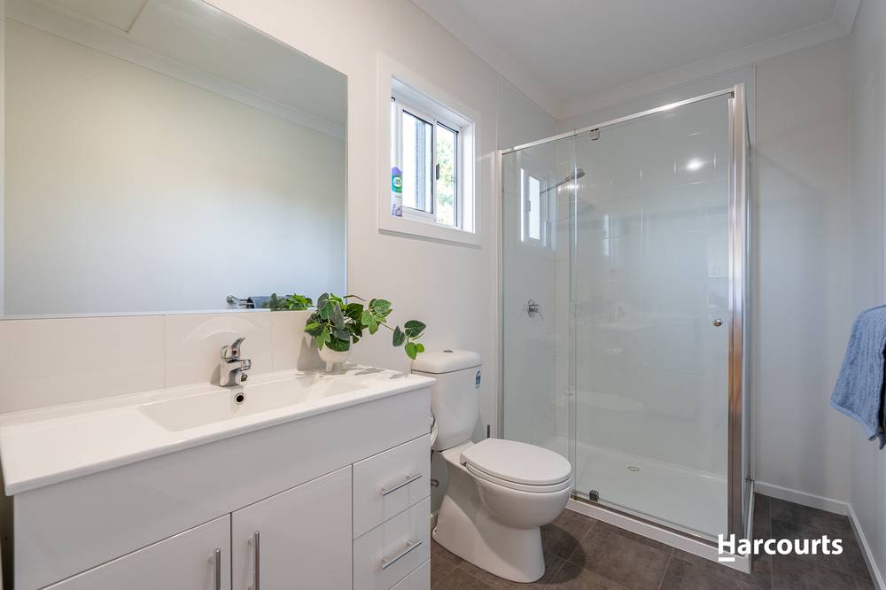 8 Jonathan Avenue, BURWOOD EAST, VIC 3151