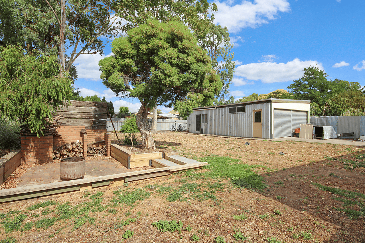 9 Frederick Street, HORSHAM, VIC 3400