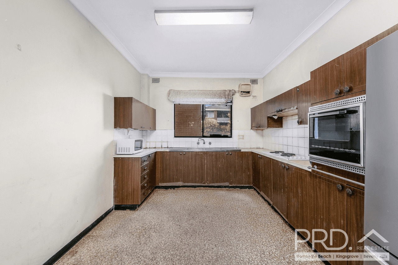 2/6 St Georges Parade, HURSTVILLE, NSW 2220