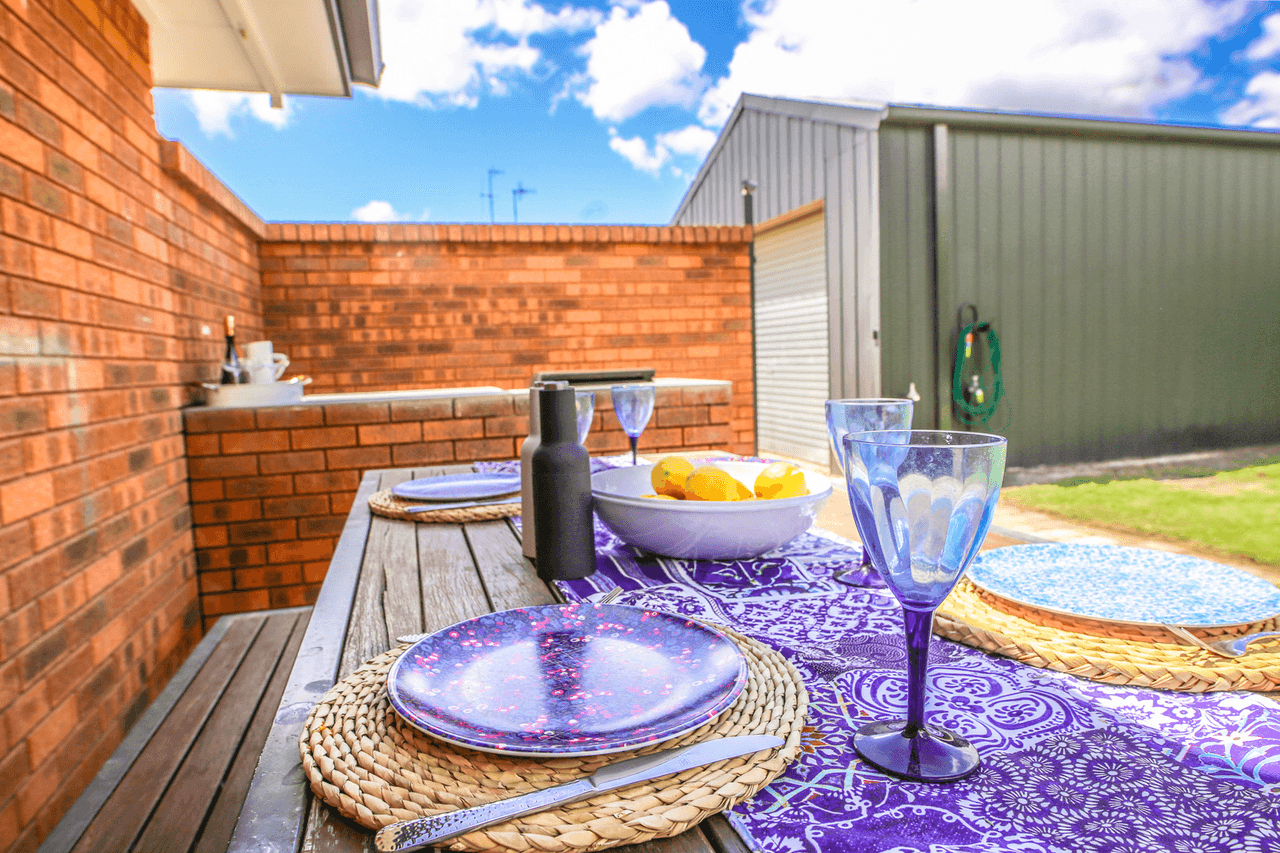 307 Victoria St, DENILIQUIN, NSW 2710