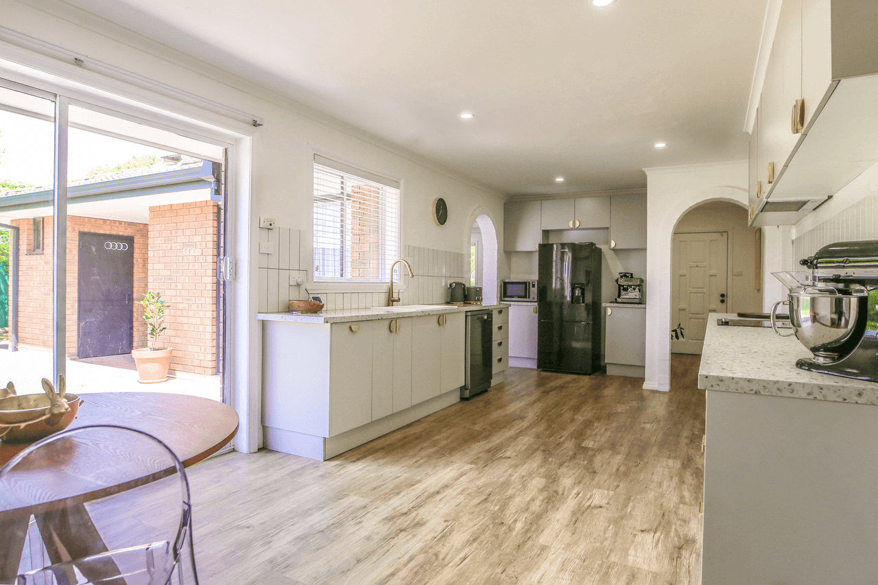 307 Victoria St, DENILIQUIN, NSW 2710