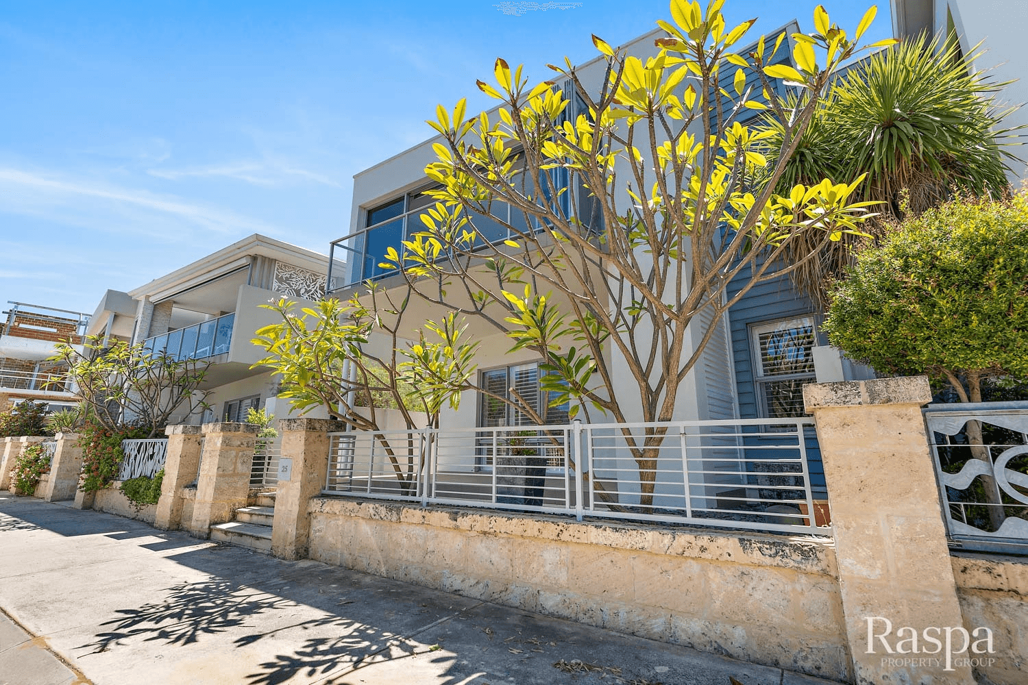 25 Perlinte View, North Coogee, WA 6163