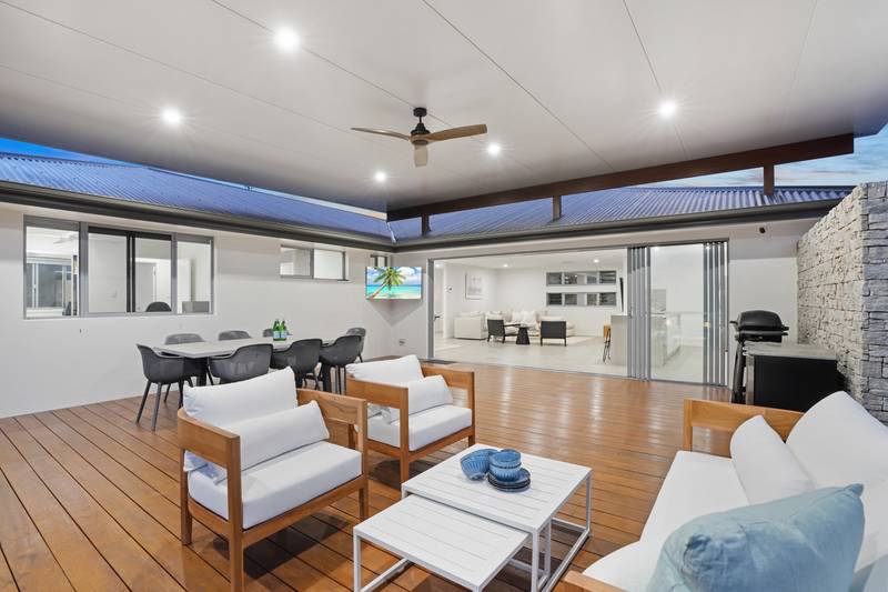 9 Kurrajong Court, PALM BEACH, QLD 4221