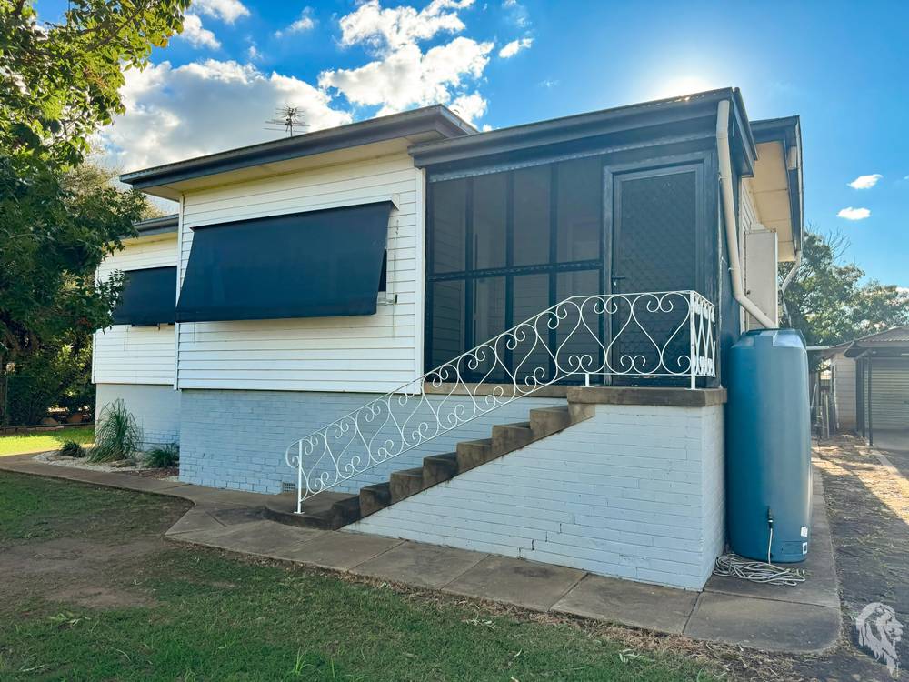 9 Adams Street, NARRABRI, NSW 2390