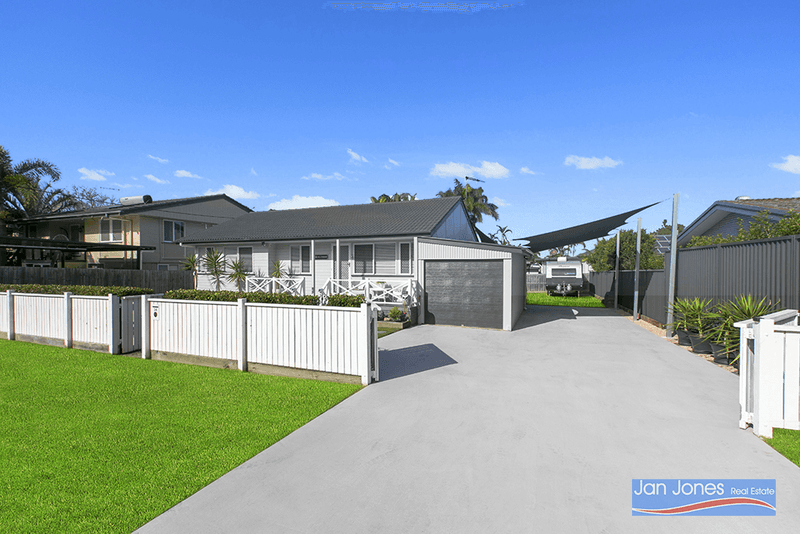 34 Hill Parade, Clontarf, QLD 4019