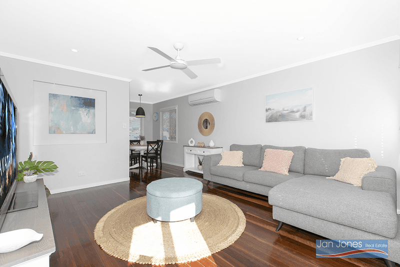 34 Hill Parade, Clontarf, QLD 4019