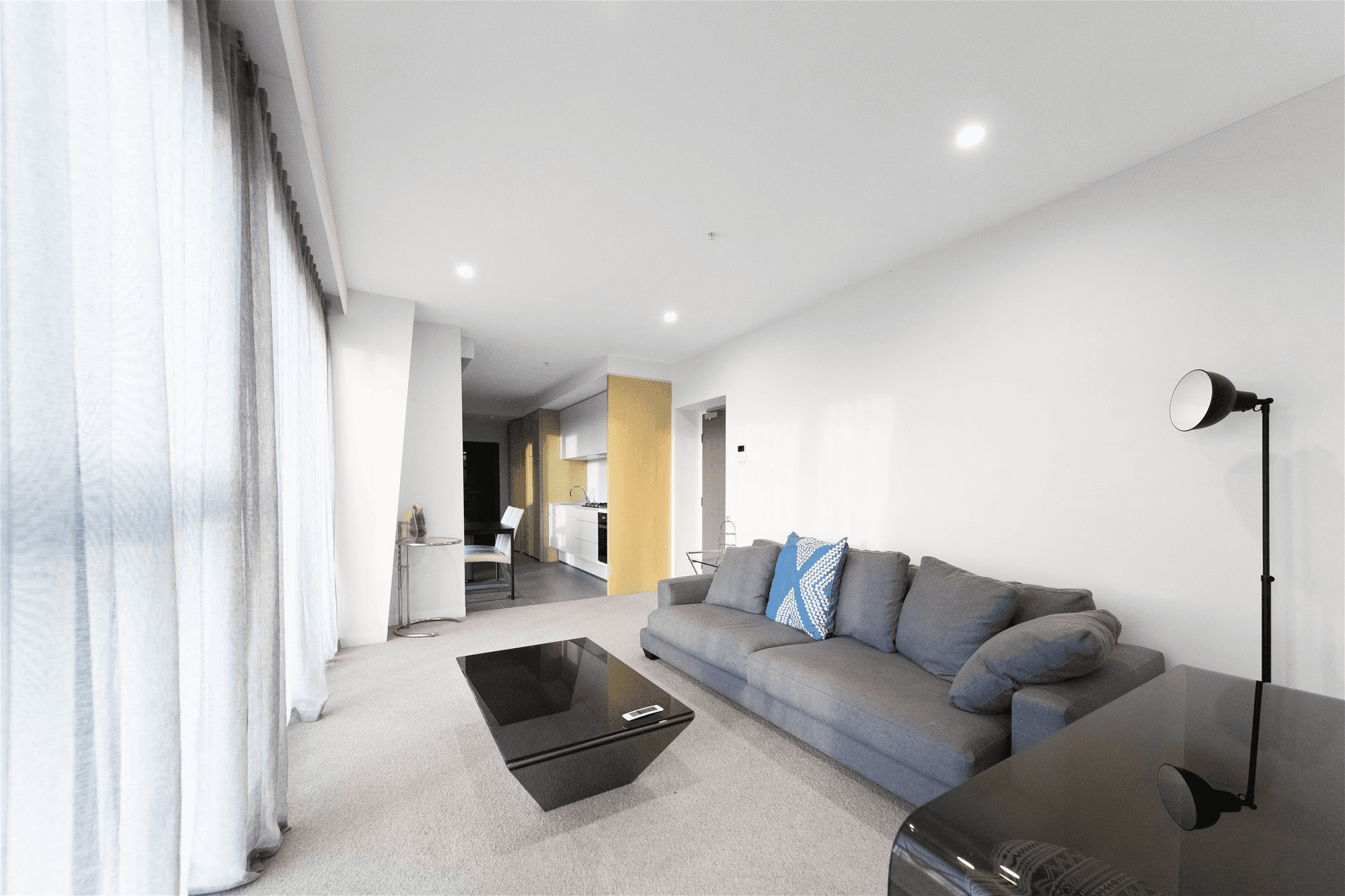 3305 /8 Pearl River Rd, DOCKLANDS, VIC 3008