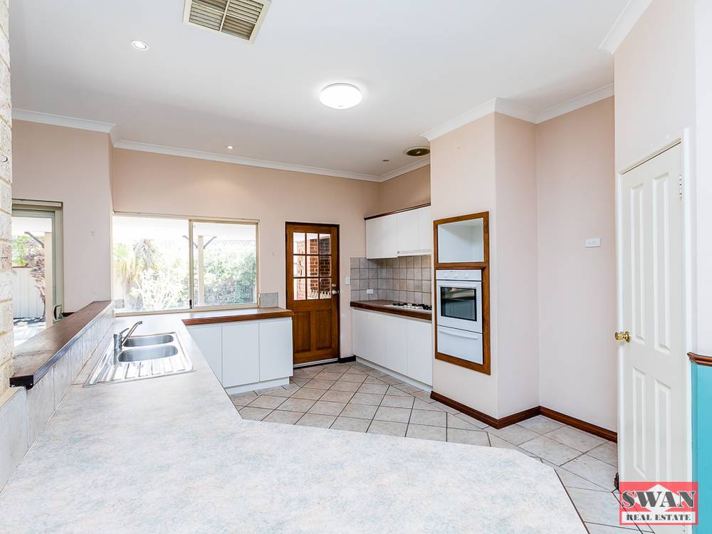 14 Dongara Cir, Jane Brook, WA 6056