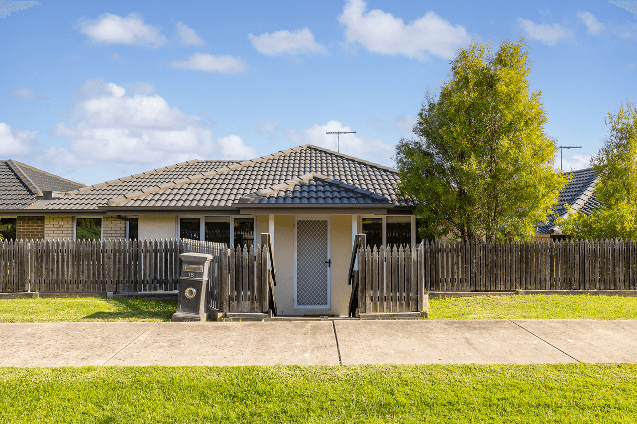 18 Wonga Lane, COWES, VIC 3922