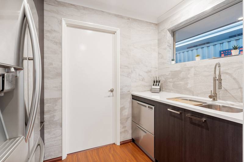 30 Kellogg Drive, PIARA WATERS, WA 6112