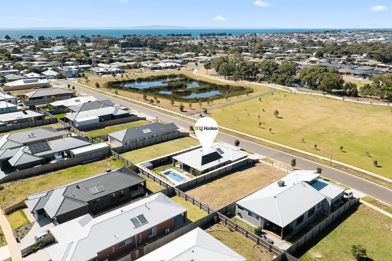 22 Regal Road, ST LEONARDS, VIC 3223