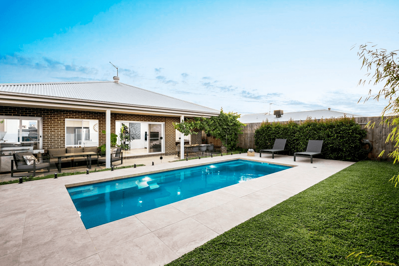 22 Regal Road, ST LEONARDS, VIC 3223