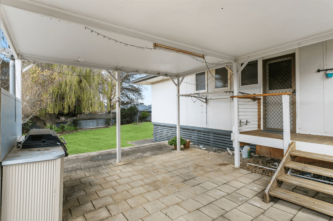 8 Columbia Street, MOUNT BARKER, SA 5251