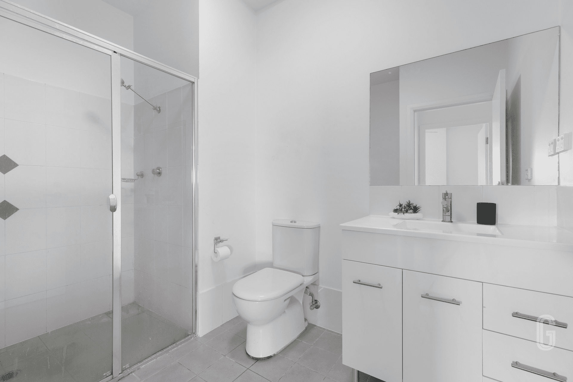 201/215-217 Pacific Highway, Charlestown, NSW 2290