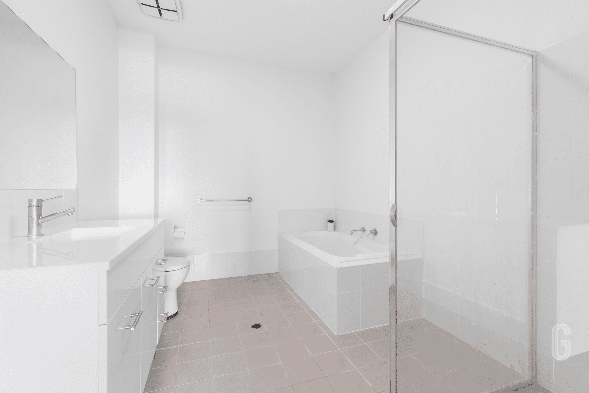 201/215-217 Pacific Highway, Charlestown, NSW 2290