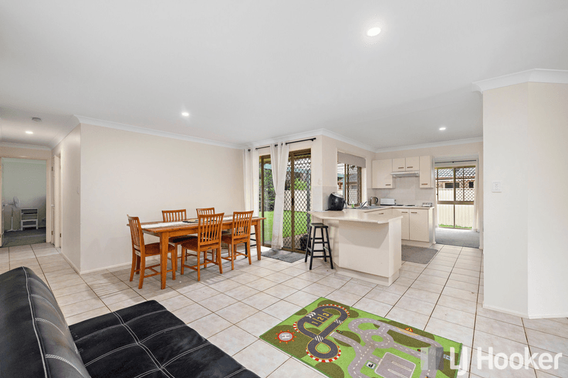 20 Tea Tree Court, VICTORIA POINT, QLD 4165