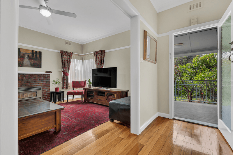 33 Irene Avenue, COBURG NORTH, VIC 3058