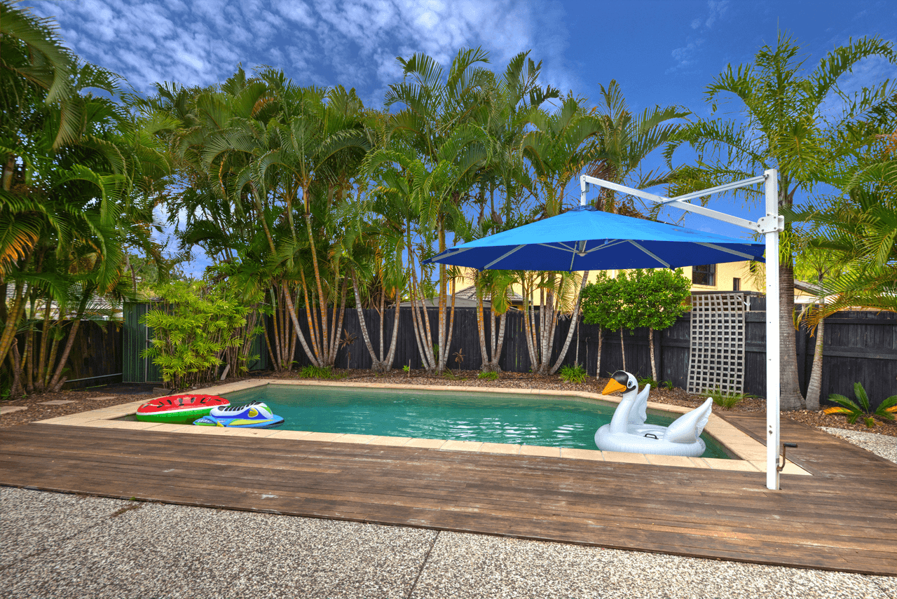 4 Madison Close, BUDERIM, QLD 4556