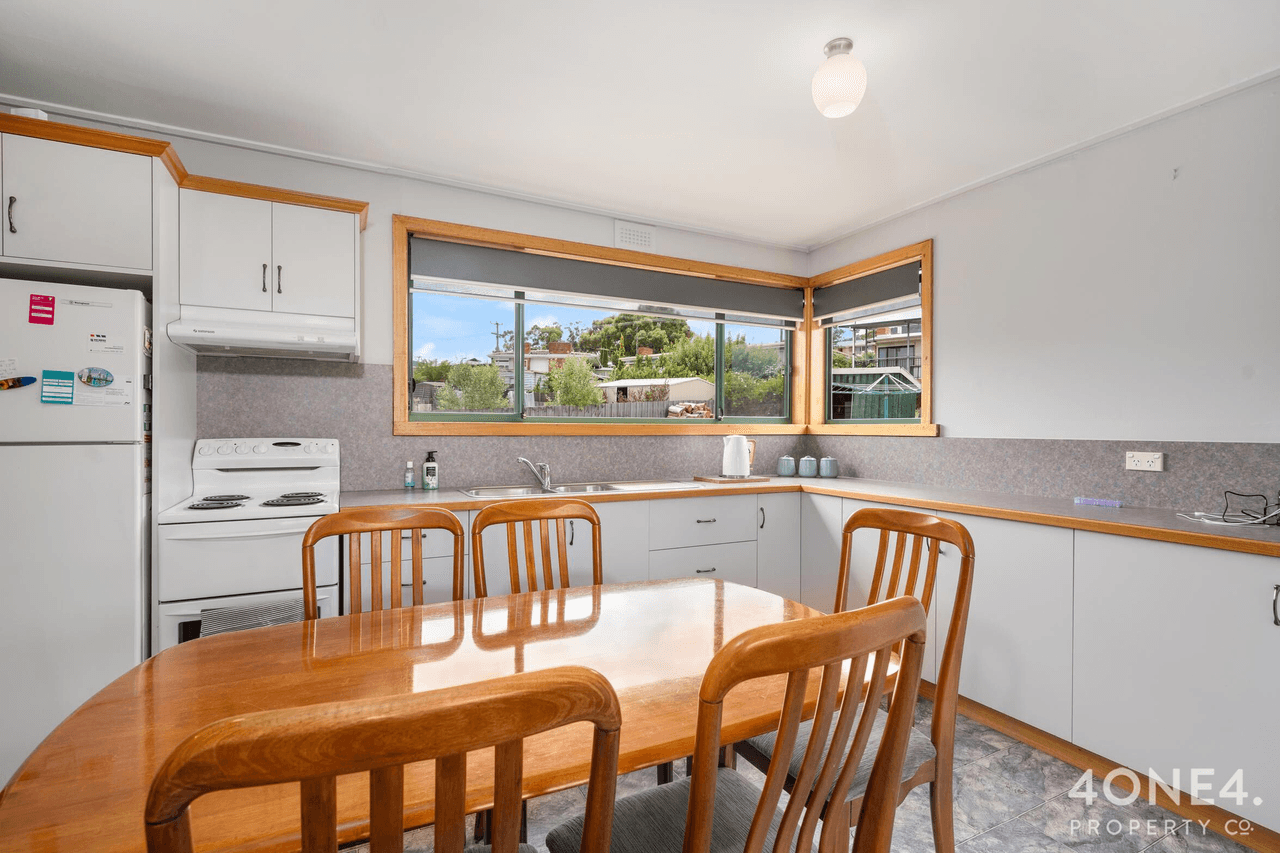 12 Murdoch Avenue, New Norfolk, TAS 7140